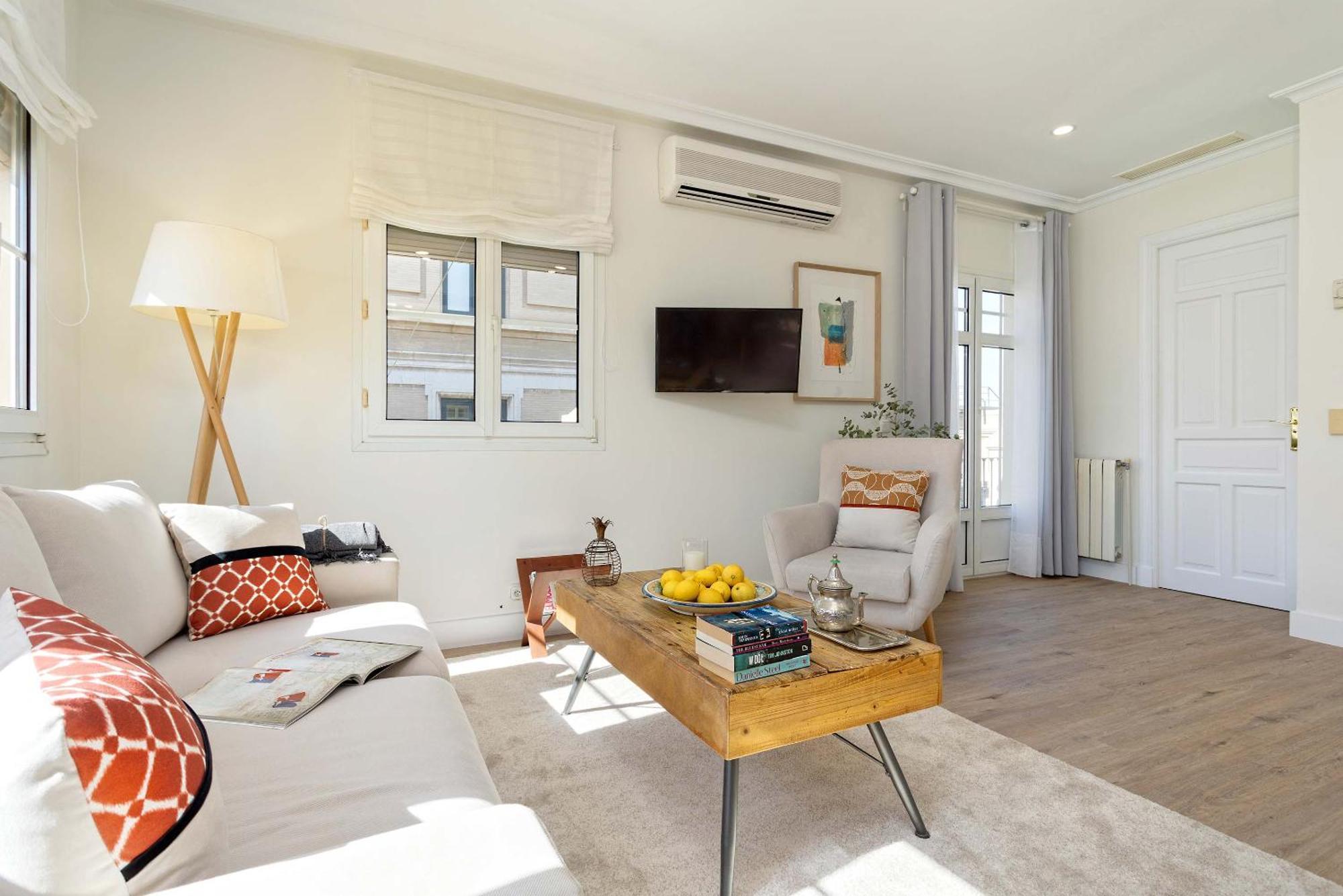 Genteel Home Giralda — Photos 1